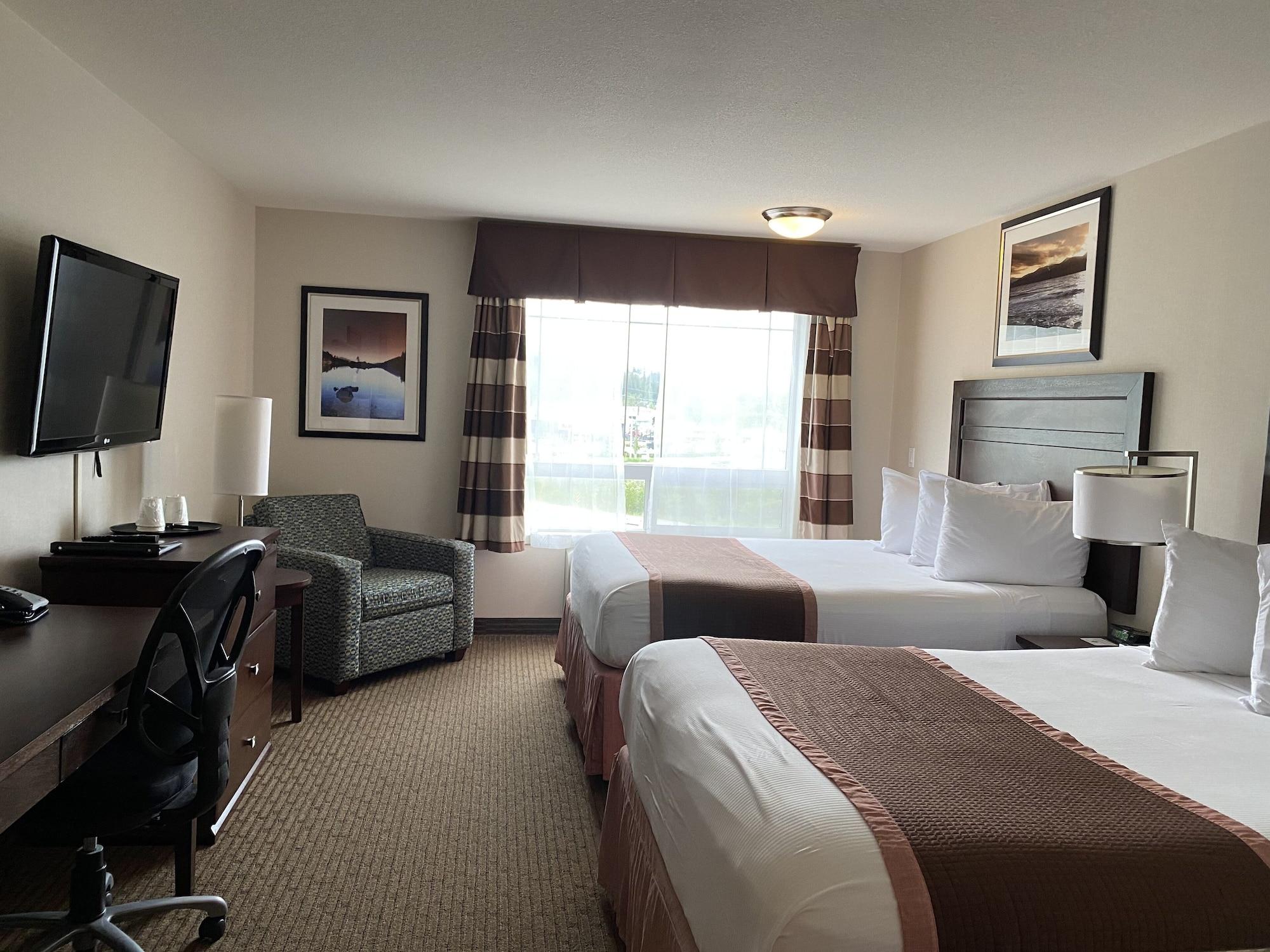 Ramada By Wyndham Creston Hotel Bagian luar foto